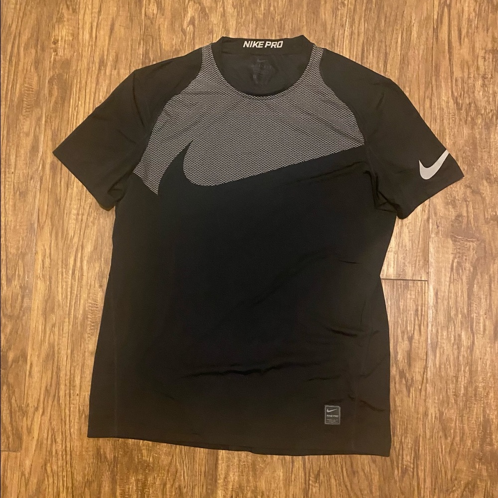 Nike Pro Men Shirt